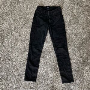 GAP black skinny jeans size 24